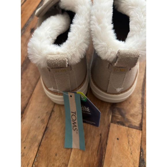 Women's TOMS Paxton Suede Faux Fur Slip-On Sneakers 9.5 Beige White - Picture 3 of 7